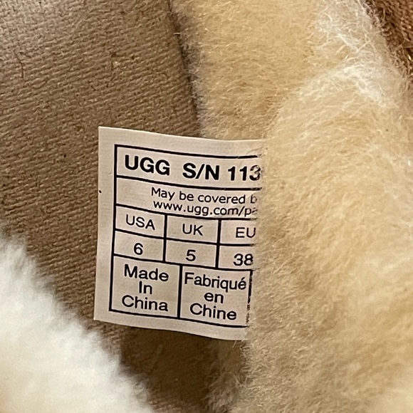 UGG Chestnut Ultra Mini Women’s Size 7/ Kids Size 6 - New With Box - Picture 5 of 8